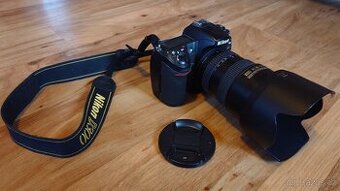 Nikon D300 a objektiv Nikkor 17-55 f2,8