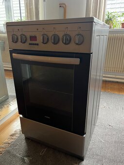 Sklokeramický sporák Mora