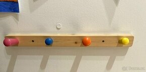 Dětský dřevěný věšák IKEA