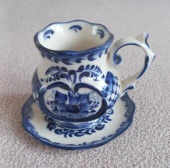 Keramický modrý šálek