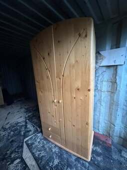 Prodám nábytek z masivu