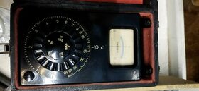 Historický Ohmmetr měřák