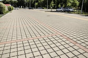 Vsakovací zámková dlažba Lora