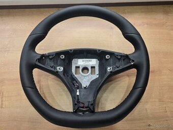 Volant Tesla model S Tesla model X s vyhrevom