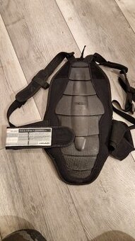 Chránič páteře páteřák  M HEAD