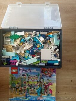 Lego Friends - Resort v městečku Heartlake (41347)