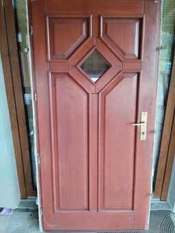 Vchodové dveře - masiv