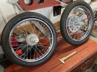 Jawa  pařez  550 /555