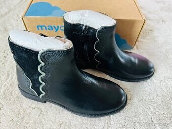 MAYORAL černé dívčí kozačky vel. 33, nové