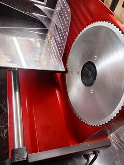 Kráječ elektrický,Kalorií, červená