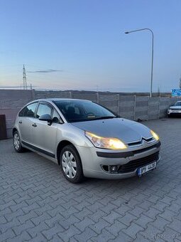 Citroen C4 1.4i benzín