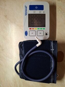 Pažní tlakoměr zn. Veroval.