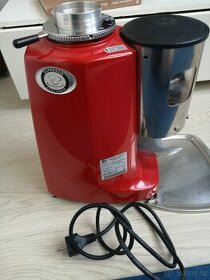 Elektrický mlýnek na kávu Mazzer Super Jolly - 1