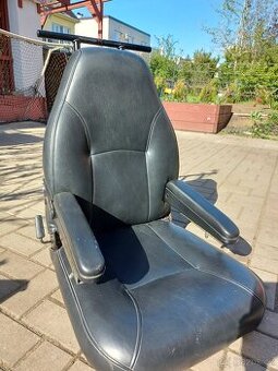 sedadlo na elektrický invalidní vozík