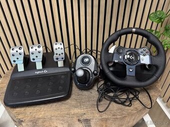Logitech G920 Driving Force + Driving Force Shifter