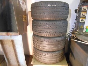 LETNÍ PNEU 225/40R18 - 1