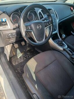 Rozpredam Opel Astra J ST 1.4 Turbo 88kw