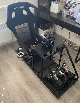 Simracing kokpit Fanatec, Thrustmaster, Bride