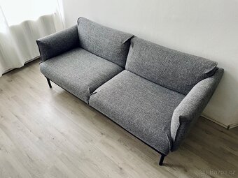 Prodám ÄPPLARYD 2místná pohovka, Lejde šedá/černá