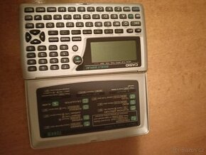 Prodám digitální diář Casio SF-4900Z - 1
