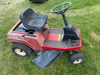 Zahradní traktůrek/sekačka Dynamark 10HP BaS