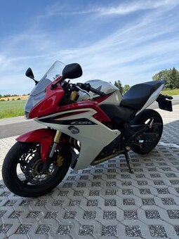 Honda cbr 600f 75kw 2013 odpočet DPH původ ČR