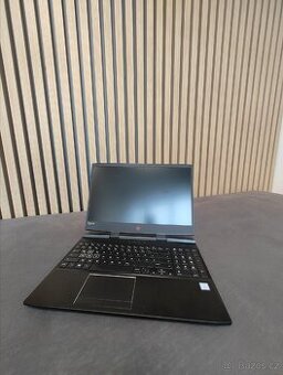 HP Omen 15 – i7 @4GHz, RTX 2060, 16GB RAM, 1,2TB SSD