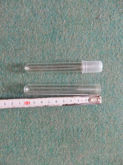 Zkumavky laboratorní skleněné