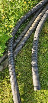 Trubka drenážní s perforací