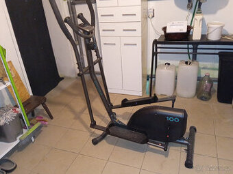 Eliptický trenažer DOMIO 100