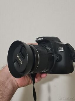 Canon EOS 2000D Value Up Kit