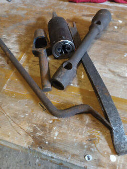 Staré nářadí, č.4