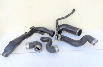 Škoda Superb VW Passat Audi A4 A6 TDI trubka + hadice