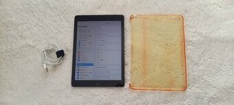 Prodám Apple Ipad 6. generace 32GB na Sim - 1