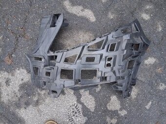 Mercedes w447 drzak narazniku