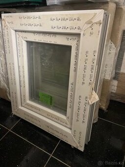 Okno plastové 500x570, 6ks