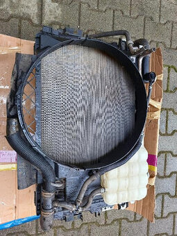 Chladiče,nárazník Nissan Navara D23 NP300 Renault Alaskan