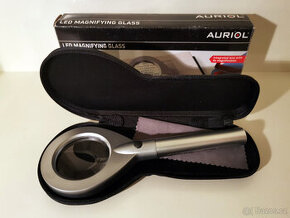 Lupa na čtení nebo opravy - s LED osvětlením
