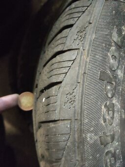 Pneu r16 starší použité