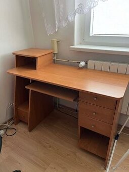 Psací stůl