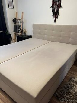 Postel  úložným prstorem