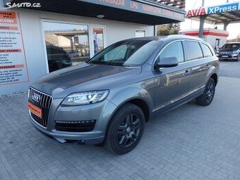 AUDI Q7 3,0 TDi 176 KW 02/2010 7 MÍST PO ROZVODECH