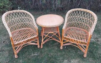 RATAN - KULATÝ STŮL + DVĚ KŘESLA