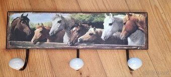 Dětský věšák na oblečení