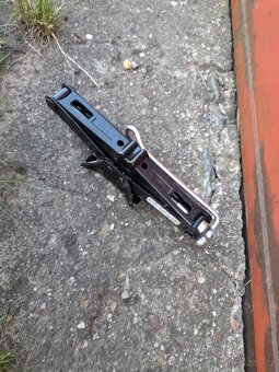 Citroën / Peugeot originální hever