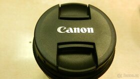 Canon EF-S 18-55mm,