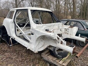 Vyrámovaná karoserie Mini Cooper S