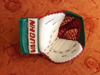 Brankářská lapačka VAUGHN PRO custom, senior, klas. gard