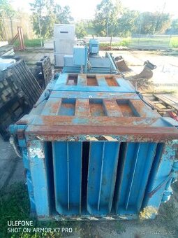 Hydraulický lis papír a plasty - 1