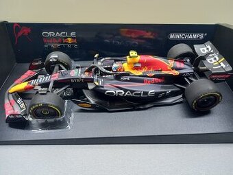 F1 RED BULL RB18 PEREZ VÍTĚZ SINGAPUR 2022 MINICHAMPS 1:18